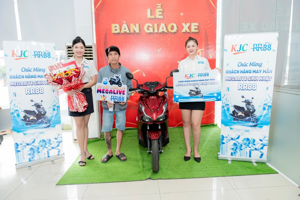 bàn giao xe ariblade megalive rr88 2