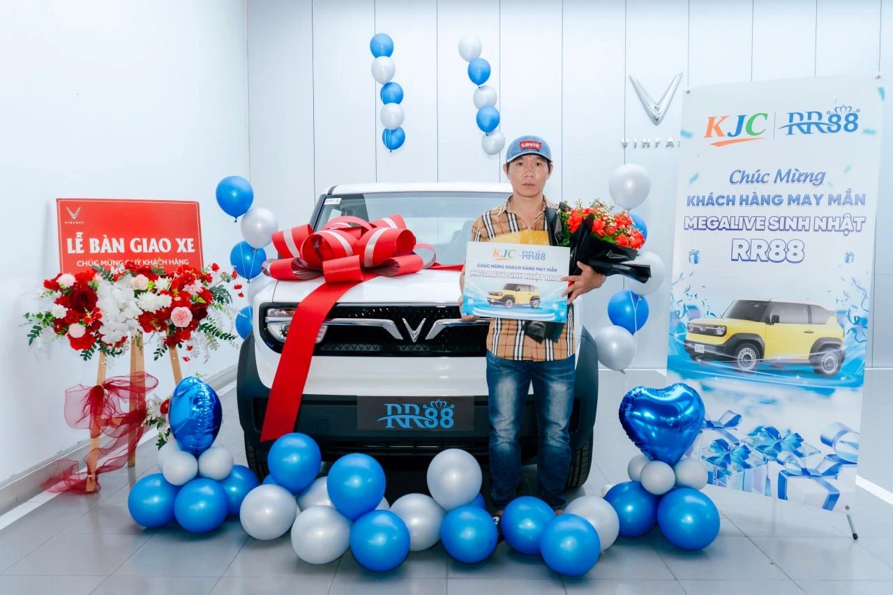 lễn bàn giao xe vinfast vf3 megalive RR88 8